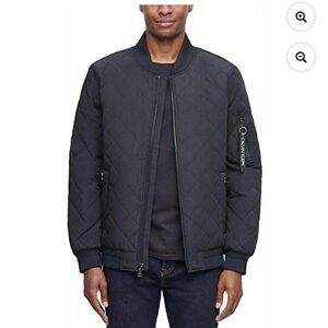 Calvin Klein  NWOT Mens Lightweight Quilted Bomber Jacket (Black, X-Large)